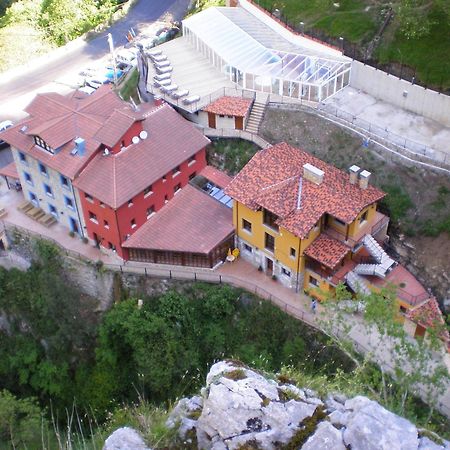 Hotel Puente Vidosa 아미에바 외부 사진